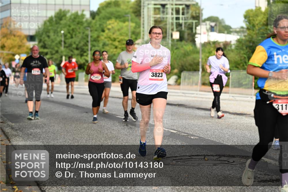06.09.2026 - CURREX Alsterlauf Dr. Thomas Lammeyer http://msf.ph/oto/10143180 06.09.2026 10:13:25 Laufen 2795, 2547, 3823, 311 meine-sportfotos.de