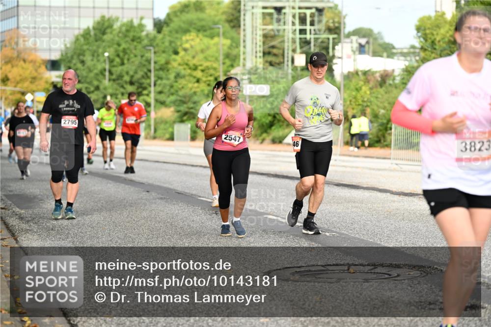 06.09.2026 - CURREX Alsterlauf Dr. Thomas Lammeyer http://msf.ph/oto/10143181 06.09.2026 10:13:27 Laufen 2795, 2547, 46, 3823 meine-sportfotos.de