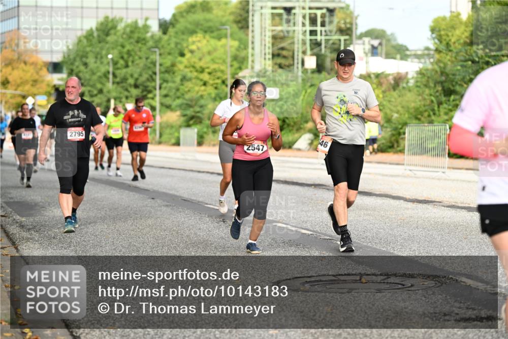 06.09.2026 - CURREX Alsterlauf Dr. Thomas Lammeyer http://msf.ph/oto/10143183 06.09.2026 10:13:27 Laufen 2795, 2547, 46, 10 meine-sportfotos.de