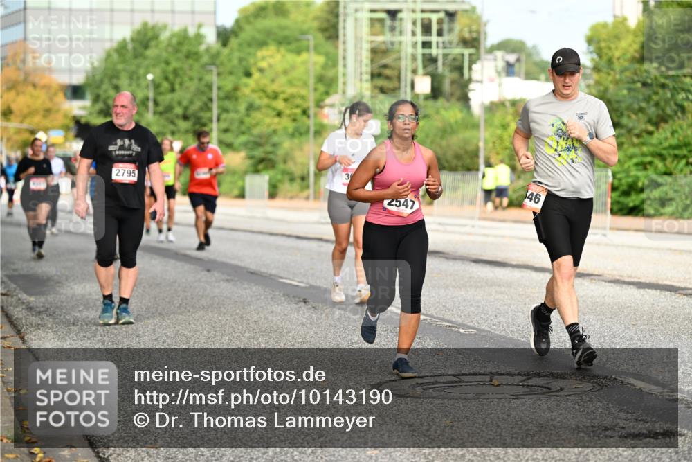 06.09.2026 - CURREX Alsterlauf Dr. Thomas Lammeyer http://msf.ph/oto/10143190 06.09.2026 10:13:28 Laufen 3, 2795, 2547, 546, 10 meine-sportfotos.de