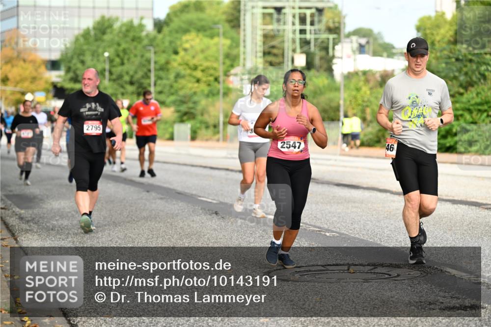 06.09.2026 - CURREX Alsterlauf Dr. Thomas Lammeyer http://msf.ph/oto/10143191 06.09.2026 10:13:28 Laufen 2795, 2547, 46, 10 meine-sportfotos.de
