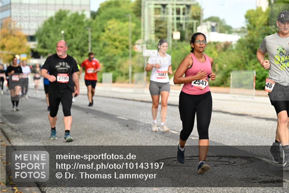 06.09.2026 - CURREX Alsterlauf Dr. Thomas Lammeyer http://msf.ph/oto/10143197 06.09.2026 10:13:29 Laufen 3083, 2795, 2547, 46 meine-sportfotos.de