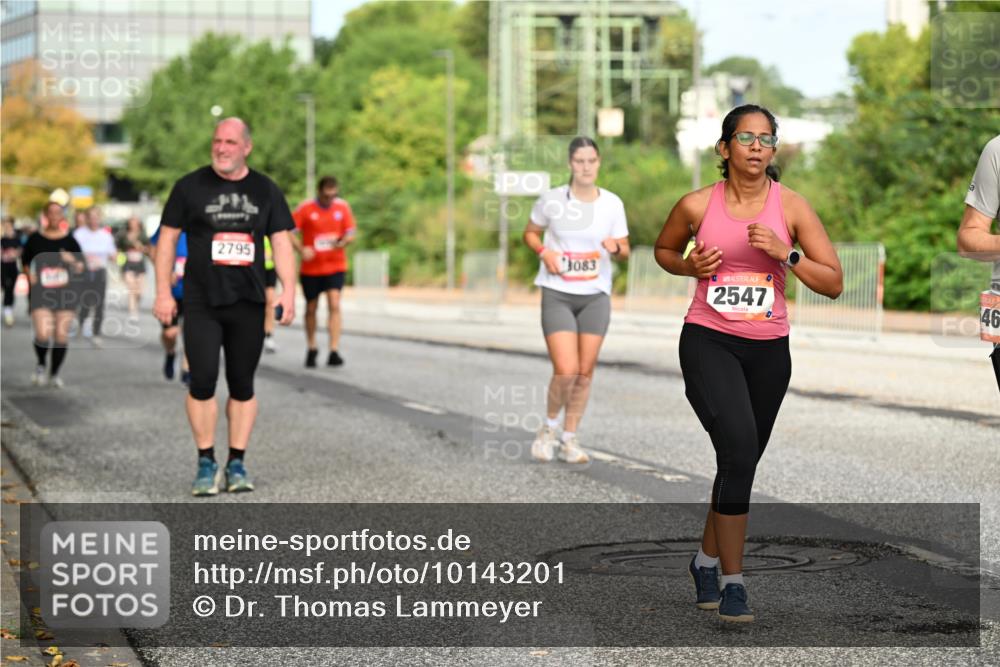 06.09.2026 - CURREX Alsterlauf Dr. Thomas Lammeyer http://msf.ph/oto/10143201 06.09.2026 10:13:29 Laufen 2795, 083, 2547, 46 meine-sportfotos.de