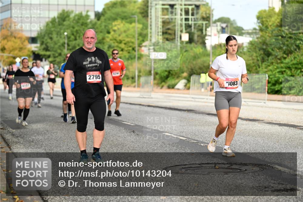 06.09.2026 - CURREX Alsterlauf Dr. Thomas Lammeyer http://msf.ph/oto/10143204 06.09.2026 10:13:30 Laufen 2795, 4107, 8290, 083 meine-sportfotos.de