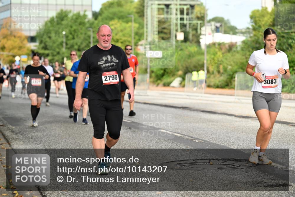 06.09.2026 - CURREX Alsterlauf Dr. Thomas Lammeyer http://msf.ph/oto/10143207 06.09.2026 10:13:31 Laufen 4107, 2795, 3083 meine-sportfotos.de