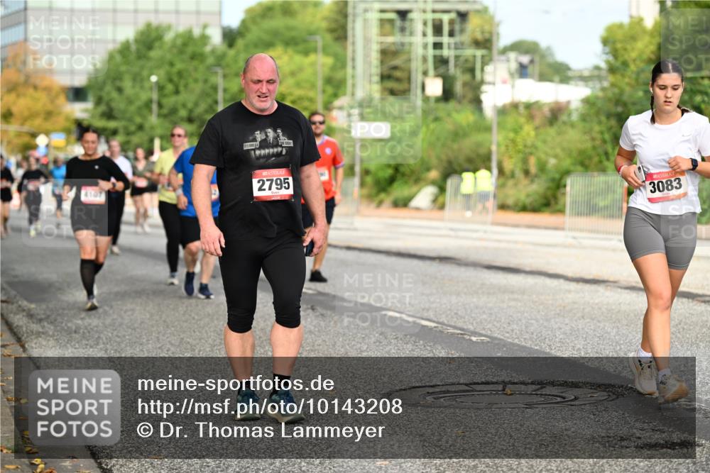 06.09.2026 - CURREX Alsterlauf Dr. Thomas Lammeyer http://msf.ph/oto/10143208 06.09.2026 10:13:31 Laufen 4107, 2795, 3083 meine-sportfotos.de