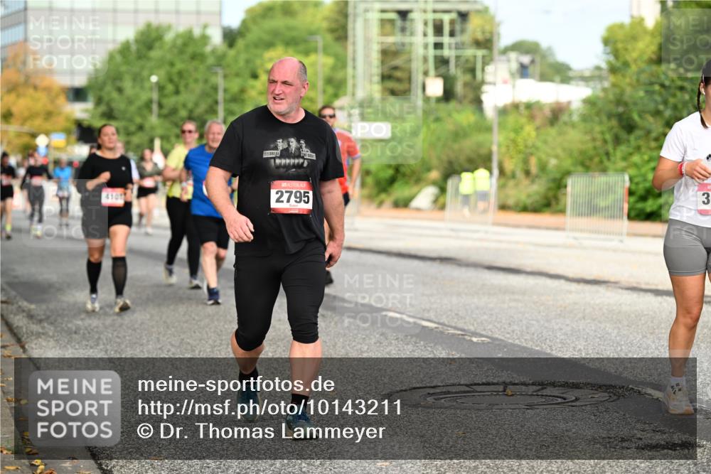 06.09.2026 - CURREX Alsterlauf Dr. Thomas Lammeyer http://msf.ph/oto/10143211 06.09.2026 10:13:32 Laufen 4101, 2795, 3 meine-sportfotos.de