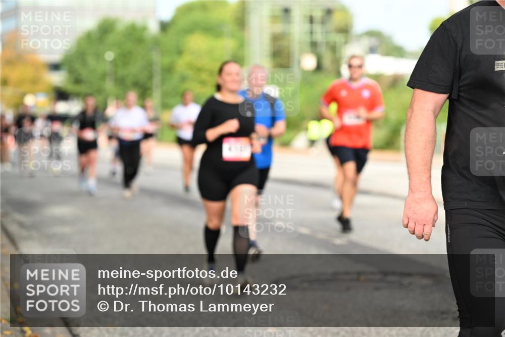 06.09.2026 - CURREX Alsterlauf Dr. Thomas Lammeyer http://msf.ph/oto/10143232 06.09.2026 10:13:34 Laufen  meine-sportfotos.de