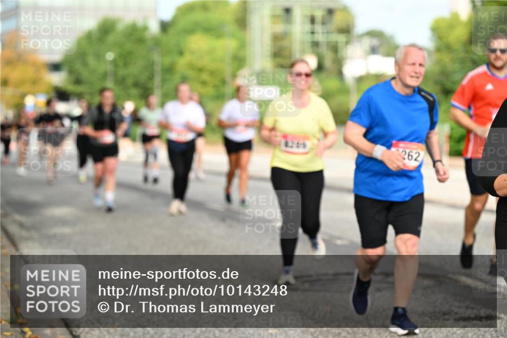 06.09.2026 - CURREX Alsterlauf Dr. Thomas Lammeyer http://msf.ph/oto/10143248 06.09.2026 10:13:36 Laufen 262 meine-sportfotos.de