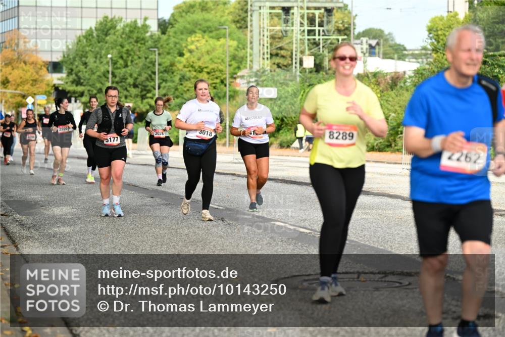 06.09.2026 - CURREX Alsterlauf Dr. Thomas Lammeyer http://msf.ph/oto/10143250 06.09.2026 10:13:37 Laufen 209, 2920, 2026, 3018, 5177, 8289, 2262 meine-sportfotos.de