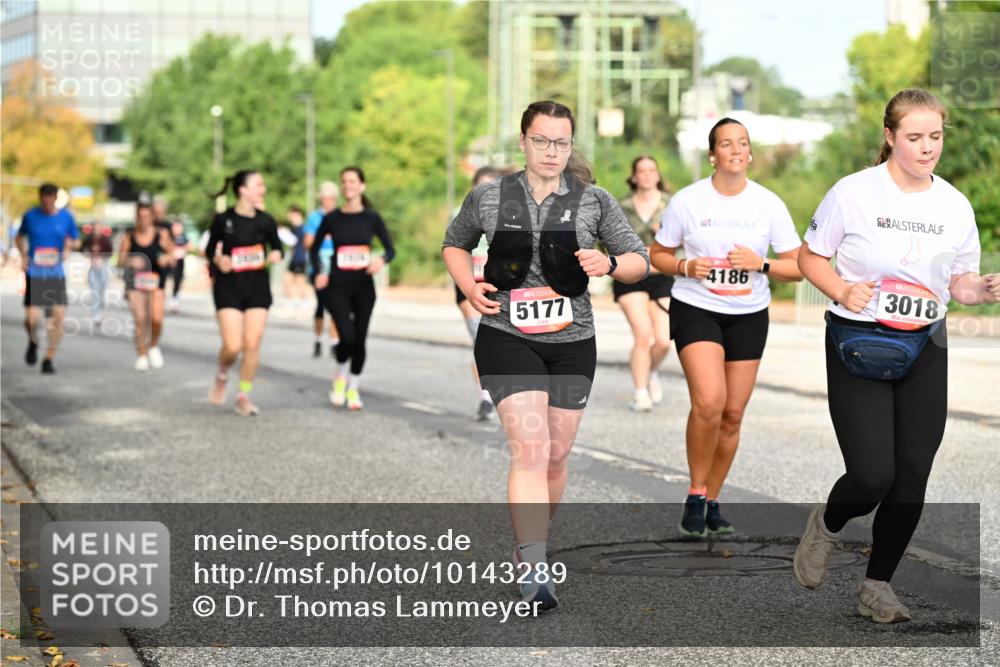06.09.2026 - CURREX Alsterlauf Dr. Thomas Lammeyer http://msf.ph/oto/10143289 06.09.2026 10:13:41 Laufen 5177, 4186, 3018 meine-sportfotos.de
