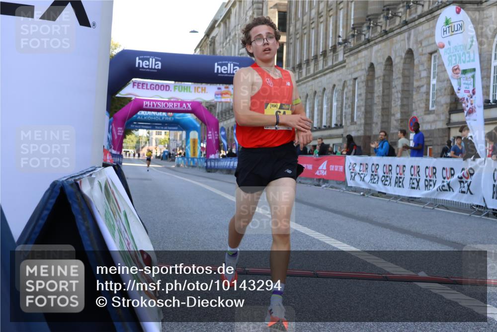 06.09.2026 - CURREX Alsterlauf Strokosch-Dieckow http://msf.ph/oto/10143294 06.09.2026 11:16:39 Ziel 64 meine-sportfotos.de