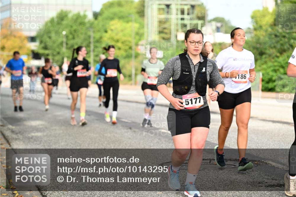 06.09.2026 - CURREX Alsterlauf Dr. Thomas Lammeyer http://msf.ph/oto/10143295 06.09.2026 10:13:41 Laufen 186, 5177 meine-sportfotos.de