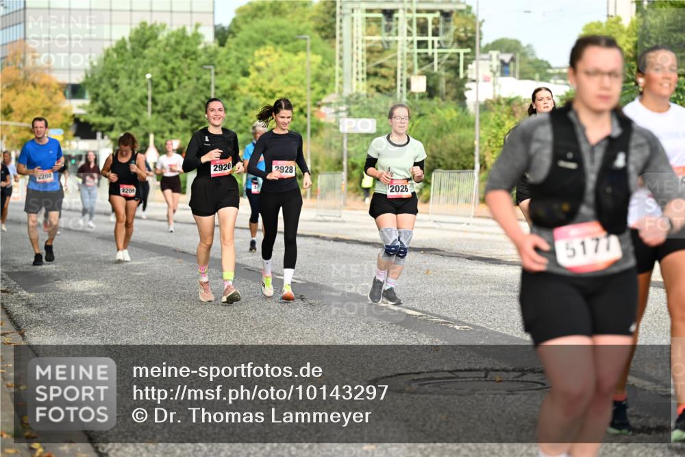 06.09.2026 - CURREX Alsterlauf Dr. Thomas Lammeyer http://msf.ph/oto/10143297 06.09.2026 10:13:42 Laufen 208, 2209, 2920, 2928, 2026, 5177 meine-sportfotos.de