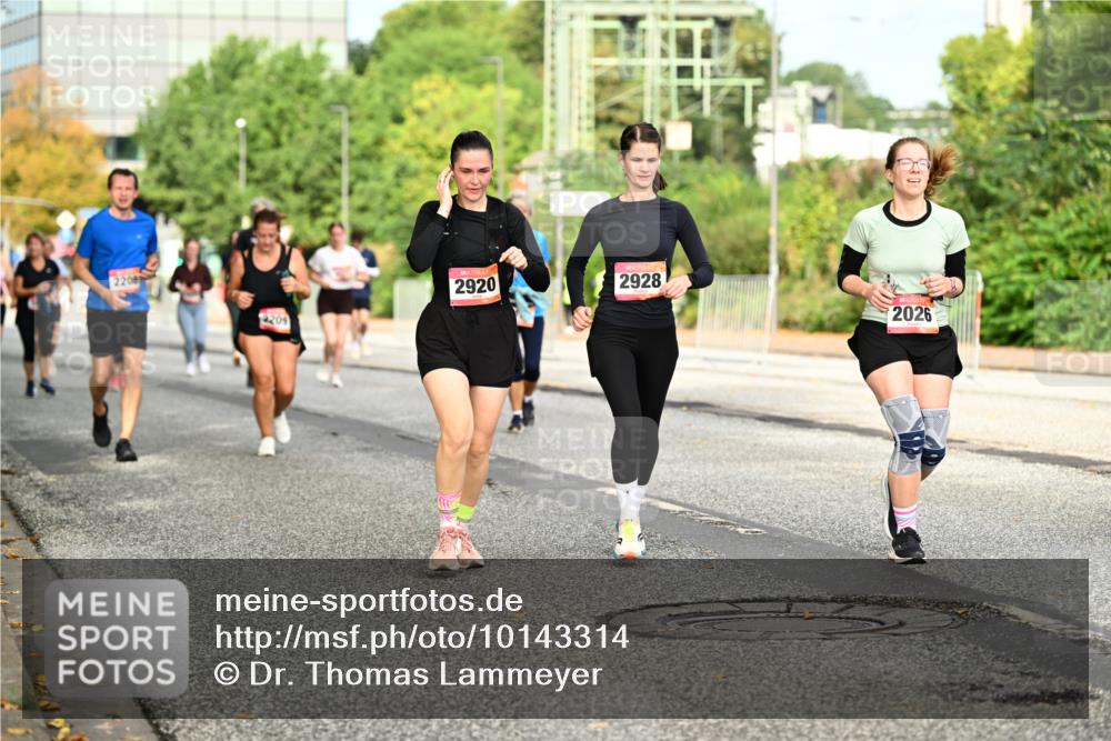 06.09.2026 - CURREX Alsterlauf Dr. Thomas Lammeyer http://msf.ph/oto/10143314 06.09.2026 10:13:44 Laufen 2200, 2209, 2920, 2928, 2026 meine-sportfotos.de