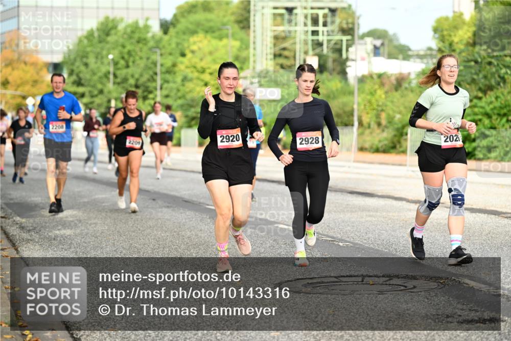 06.09.2026 - CURREX Alsterlauf Dr. Thomas Lammeyer http://msf.ph/oto/10143316 06.09.2026 10:13:44 Laufen 2208, 2209, 2920, 2928, 202 meine-sportfotos.de