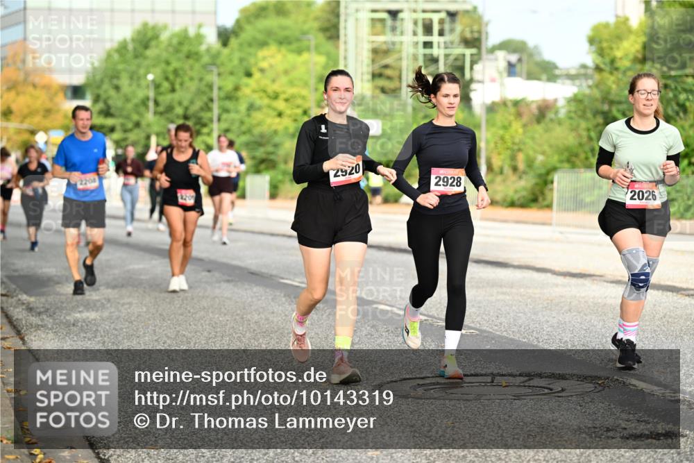 06.09.2026 - CURREX Alsterlauf Dr. Thomas Lammeyer http://msf.ph/oto/10143319 06.09.2026 10:13:44 Laufen 2920, 2928, 2026 meine-sportfotos.de