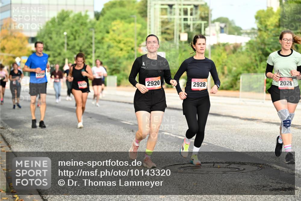 06.09.2026 - CURREX Alsterlauf Dr. Thomas Lammeyer http://msf.ph/oto/10143320 06.09.2026 10:13:44 Laufen 2200, 3201, 2920, 2928, 2026 meine-sportfotos.de