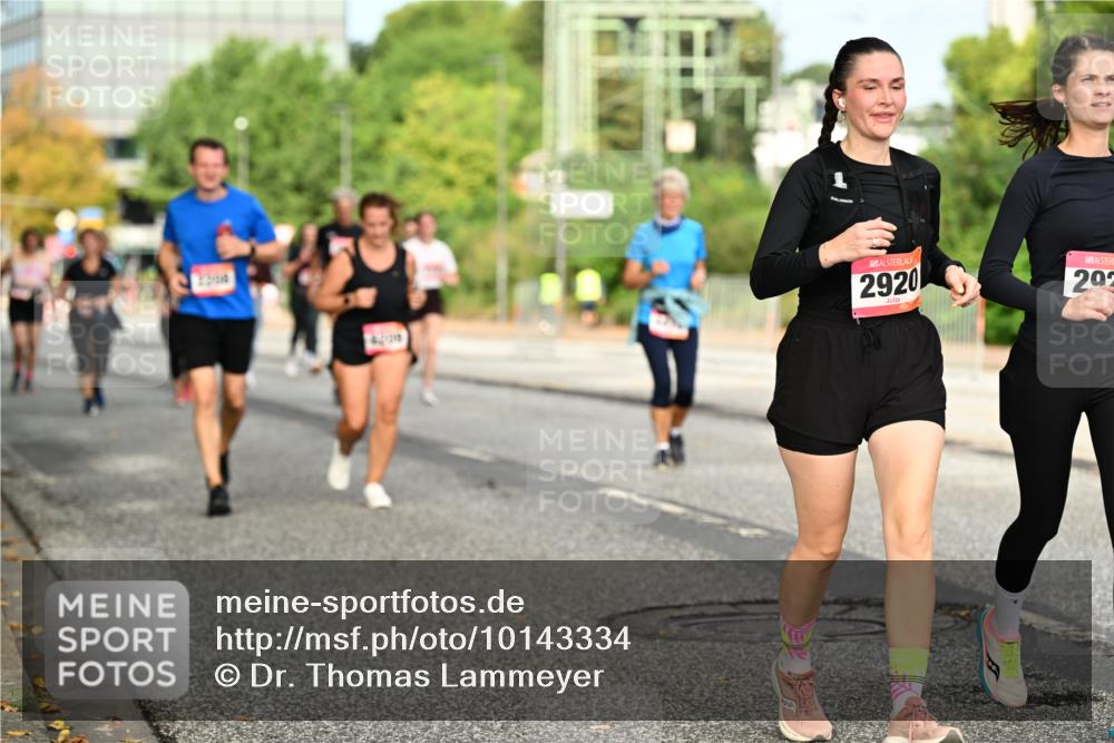 06.09.2026 - CURREX Alsterlauf Dr. Thomas Lammeyer http://msf.ph/oto/10143334 06.09.2026 10:13:46 Laufen 2920, 292 meine-sportfotos.de