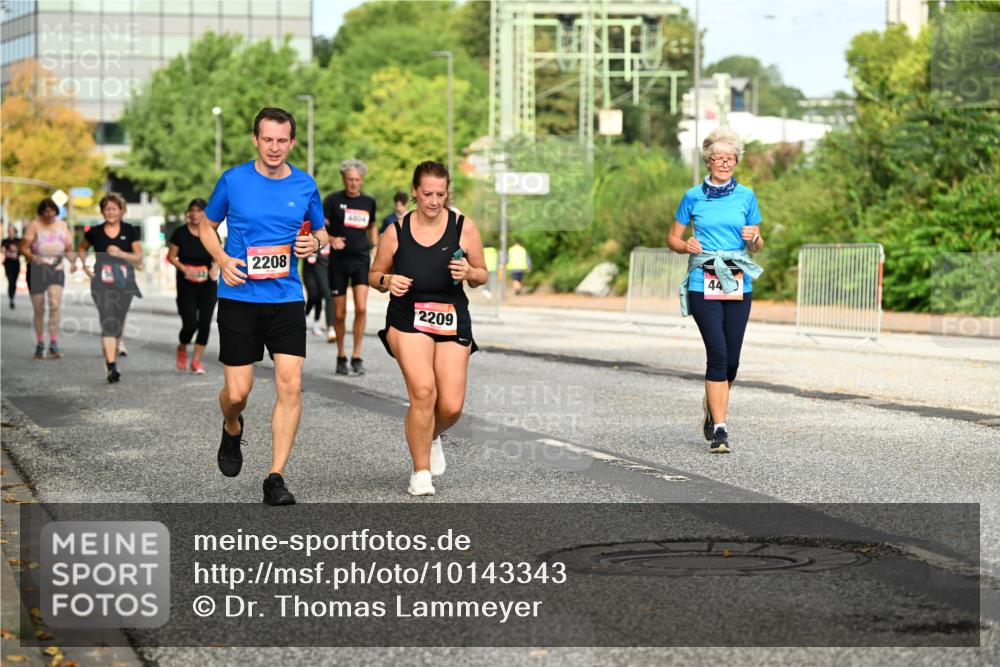06.09.2026 - CURREX Alsterlauf Dr. Thomas Lammeyer http://msf.ph/oto/10143343 06.09.2026 10:13:47 Laufen 2208, 4804, 2209, 44 meine-sportfotos.de