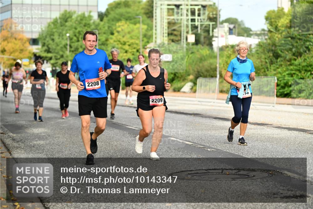 06.09.2026 - CURREX Alsterlauf Dr. Thomas Lammeyer http://msf.ph/oto/10143347 06.09.2026 10:13:47 Laufen 2208, 4304, 2209 meine-sportfotos.de