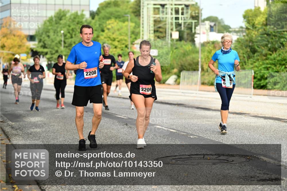 06.09.2026 - CURREX Alsterlauf Dr. Thomas Lammeyer http://msf.ph/oto/10143350 06.09.2026 10:13:47 Laufen 2, 2208, 4304, 4, 9, 2209 meine-sportfotos.de
