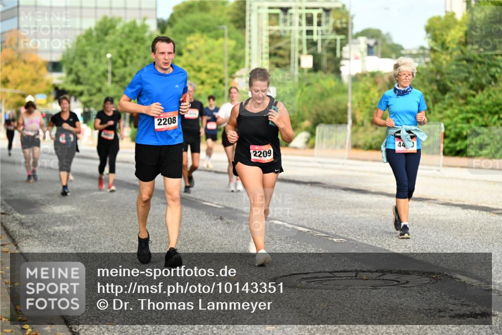 06.09.2026 - CURREX Alsterlauf Dr. Thomas Lammeyer http://msf.ph/oto/10143351 06.09.2026 10:13:48 Laufen 2208, 2209, 44 meine-sportfotos.de