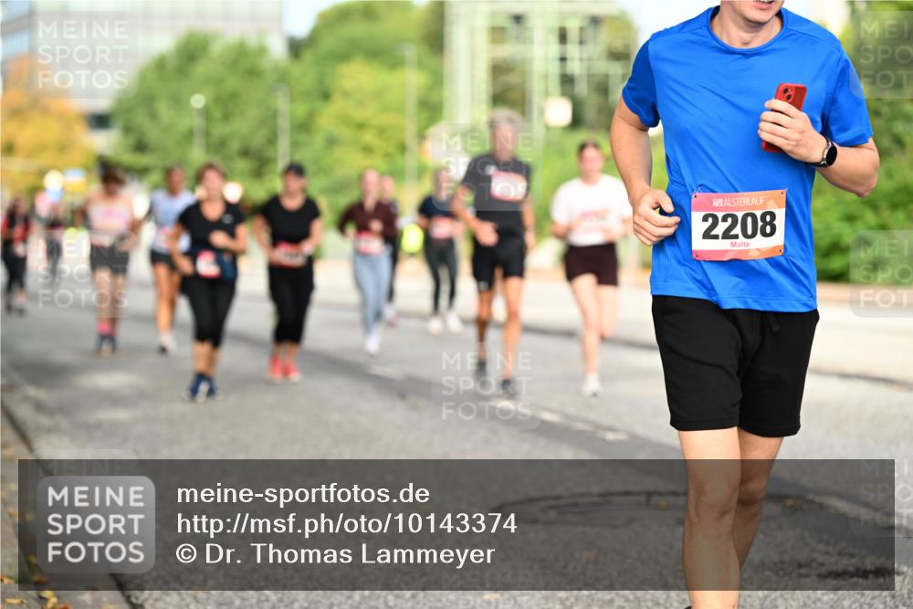 06.09.2026 - CURREX Alsterlauf Dr. Thomas Lammeyer http://msf.ph/oto/10143374 06.09.2026 10:13:50 Laufen 2208 meine-sportfotos.de