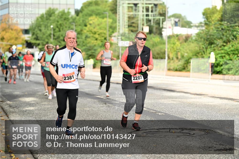 06.09.2026 - CURREX Alsterlauf Dr. Thomas Lammeyer http://msf.ph/oto/10143427 06.09.2026 10:14:03 Laufen 2381, 3643, 2287 meine-sportfotos.de