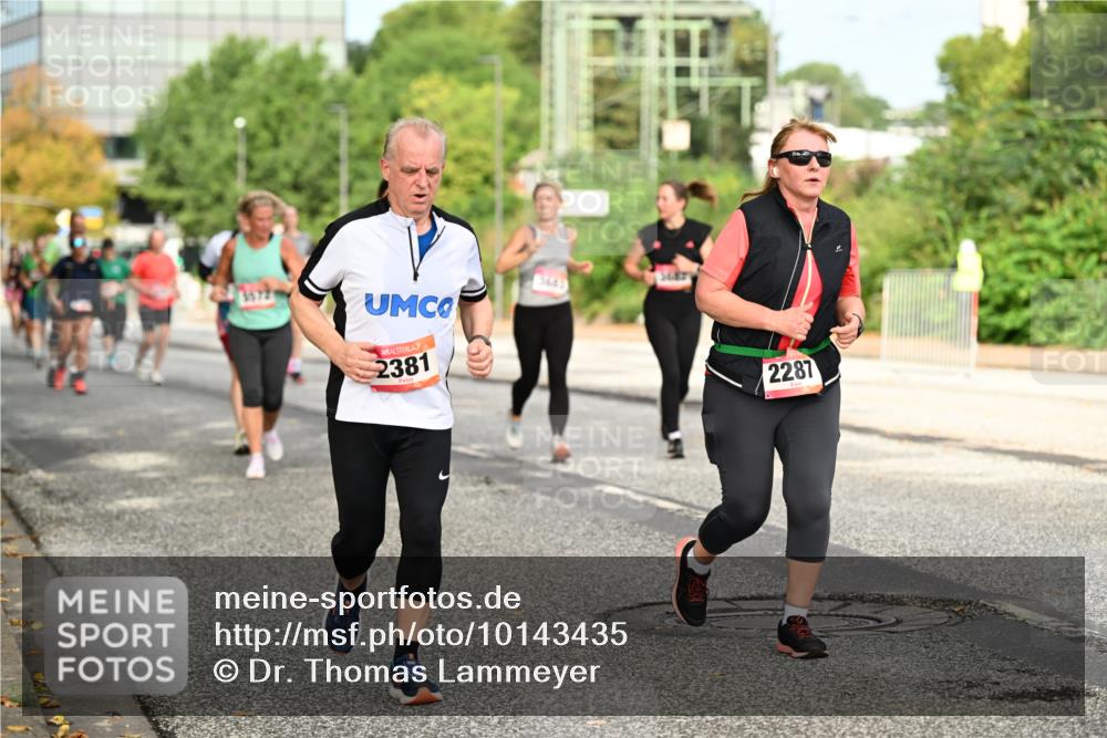 06.09.2026 - CURREX Alsterlauf Dr. Thomas Lammeyer http://msf.ph/oto/10143435 06.09.2026 10:14:03 Laufen 2381, 2287 meine-sportfotos.de