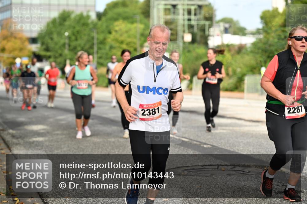 06.09.2026 - CURREX Alsterlauf Dr. Thomas Lammeyer http://msf.ph/oto/10143443 06.09.2026 10:14:04 Laufen 2381, 2287 meine-sportfotos.de