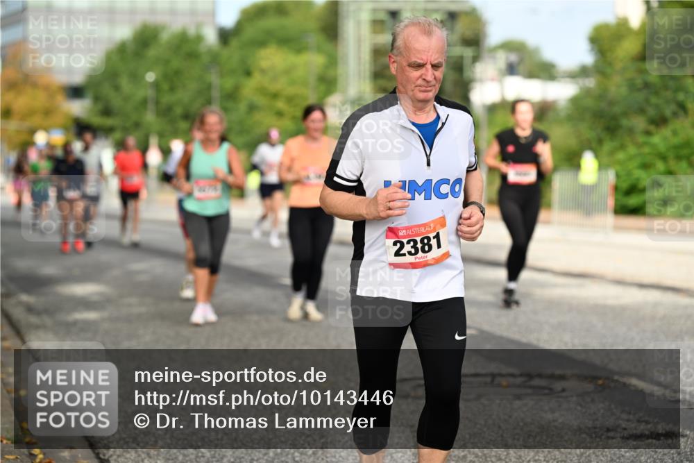 06.09.2026 - CURREX Alsterlauf Dr. Thomas Lammeyer http://msf.ph/oto/10143446 06.09.2026 10:14:05 Laufen 2381 meine-sportfotos.de