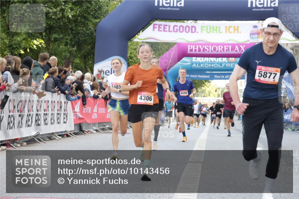 06.09.2026 - CURREX Alsterlauf Yannick Fuchs http://msf.ph/oto/10143456 06.09.2026 09:47:11 Ziel 2569, 2605, 4306, 4598, 5297, 5403, 5417, 5877, 6150, 8104, 8125 meine-sportfotos.de