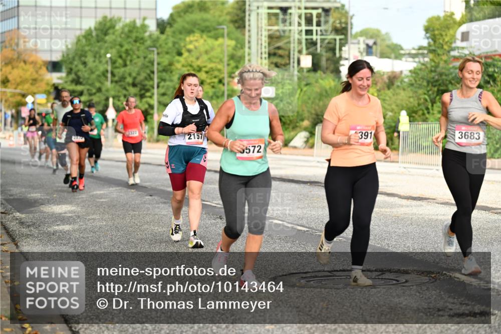 06.09.2026 - CURREX Alsterlauf Dr. Thomas Lammeyer http://msf.ph/oto/10143464 06.09.2026 10:14:07 Laufen 2157, 391, 3683, 572 meine-sportfotos.de