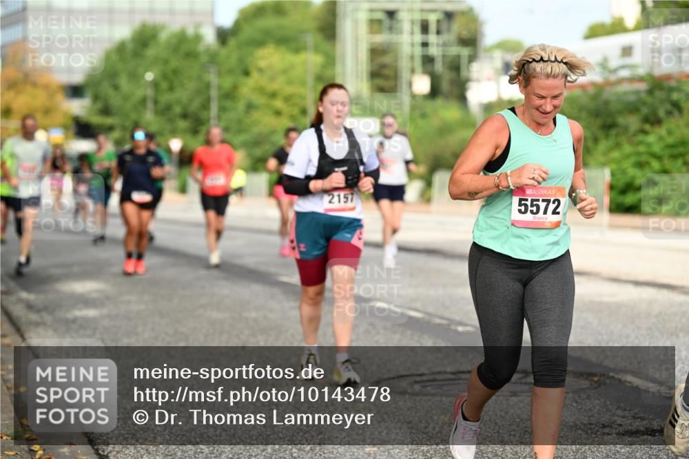 06.09.2026 - CURREX Alsterlauf Dr. Thomas Lammeyer http://msf.ph/oto/10143478 06.09.2026 10:14:08 Laufen 2157, 5572 meine-sportfotos.de