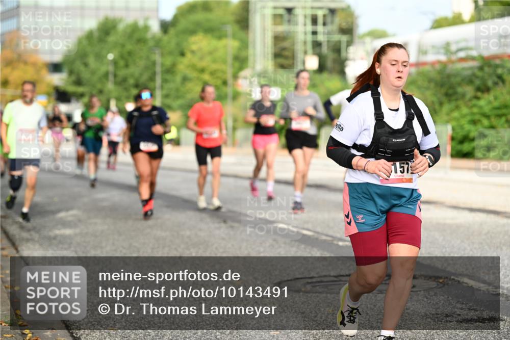 06.09.2026 - CURREX Alsterlauf Dr. Thomas Lammeyer http://msf.ph/oto/10143491 06.09.2026 10:14:10 Laufen 157 meine-sportfotos.de