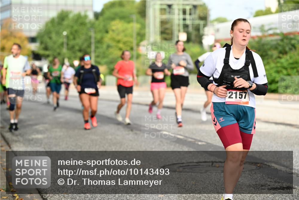 06.09.2026 - CURREX Alsterlauf Dr. Thomas Lammeyer http://msf.ph/oto/10143493 06.09.2026 10:14:10 Laufen 2157 meine-sportfotos.de