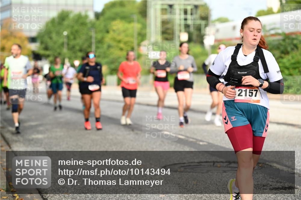 06.09.2026 - CURREX Alsterlauf Dr. Thomas Lammeyer http://msf.ph/oto/10143494 06.09.2026 10:14:10 Laufen 2157 meine-sportfotos.de