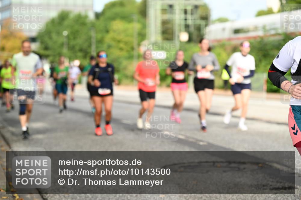 06.09.2026 - CURREX Alsterlauf Dr. Thomas Lammeyer http://msf.ph/oto/10143500 06.09.2026 10:14:10 Laufen  meine-sportfotos.de