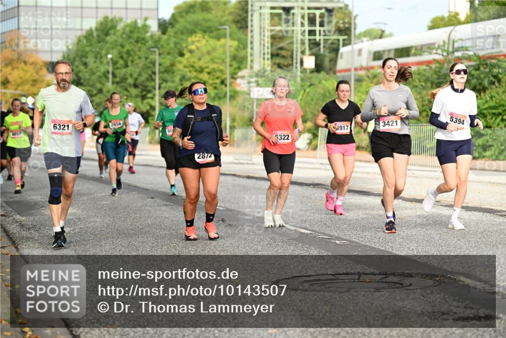 06.09.2026 - CURREX Alsterlauf Dr. Thomas Lammeyer http://msf.ph/oto/10143507 06.09.2026 10:14:11 Laufen 6321, 4857, 2656, 80, 917, 3421, 6322, 2872, 5394 meine-sportfotos.de