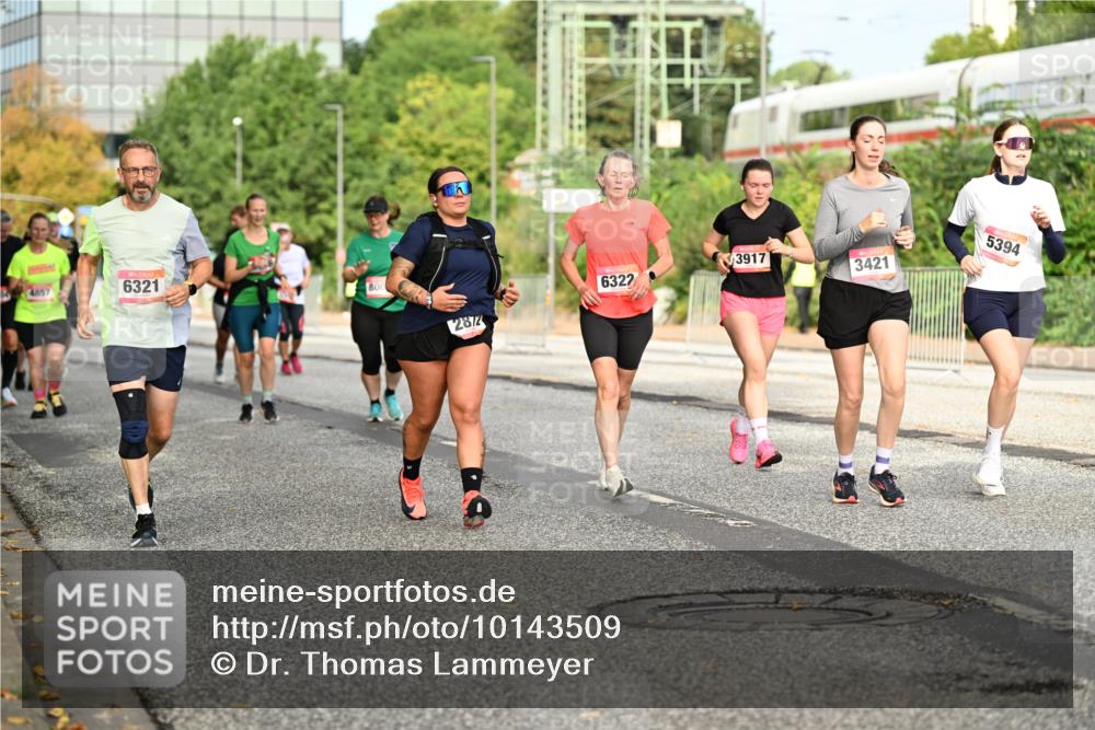 06.09.2026 - CURREX Alsterlauf Dr. Thomas Lammeyer http://msf.ph/oto/10143509 06.09.2026 10:14:11 Laufen 4857, 6321, 800, 3917, 6322, 3421, 2872, 5394 meine-sportfotos.de