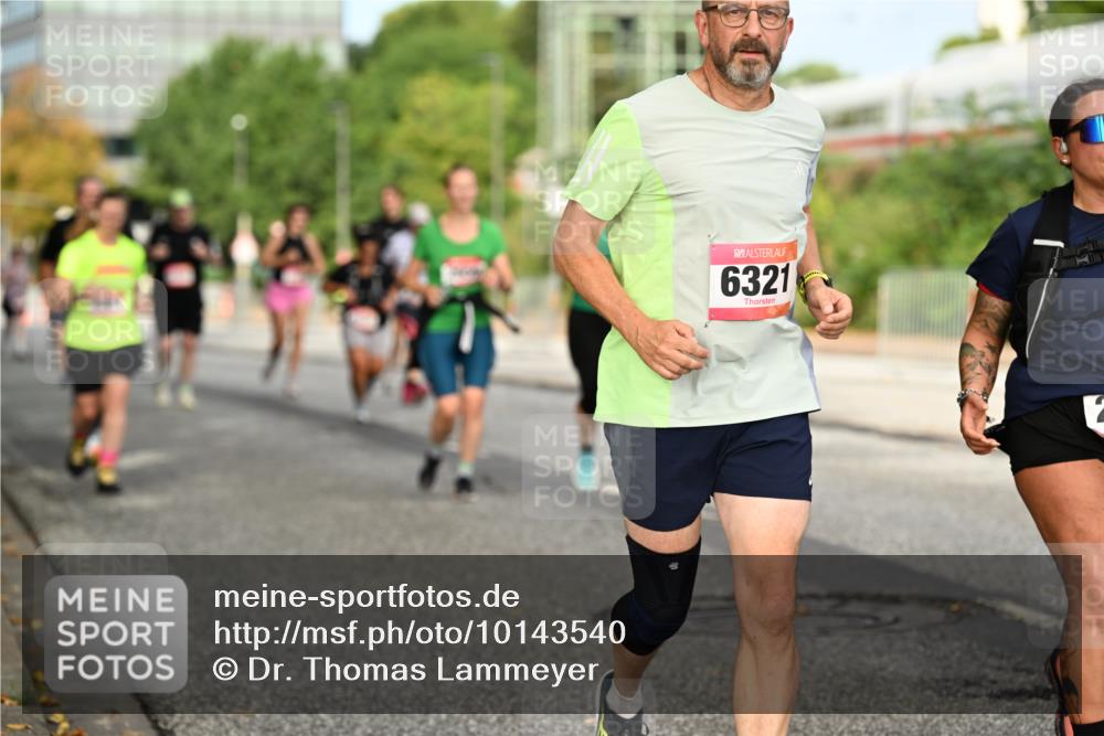06.09.2026 - CURREX Alsterlauf Dr. Thomas Lammeyer http://msf.ph/oto/10143540 06.09.2026 10:14:15 Laufen 6321 meine-sportfotos.de