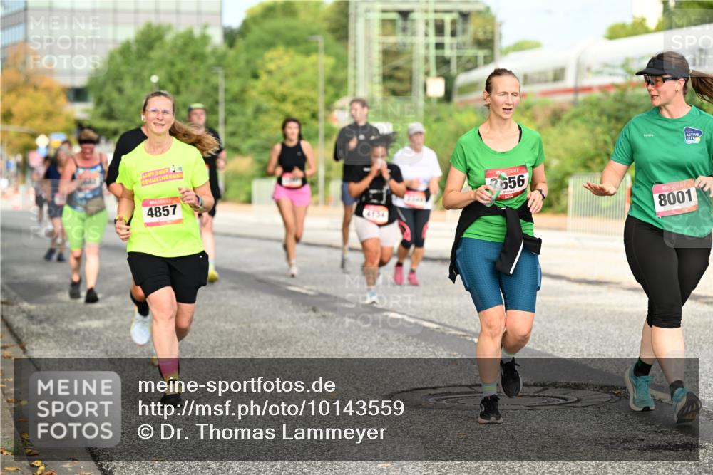 06.09.2026 - CURREX Alsterlauf Dr. Thomas Lammeyer http://msf.ph/oto/10143559 06.09.2026 10:14:17 Laufen 4857, 4134, 556, 8001 meine-sportfotos.de