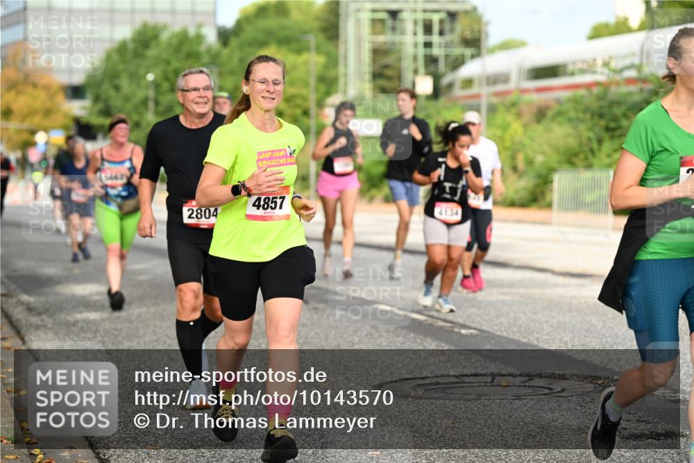 06.09.2026 - CURREX Alsterlauf Dr. Thomas Lammeyer http://msf.ph/oto/10143570 06.09.2026 10:14:18 Laufen 2804, 4857, 4134 meine-sportfotos.de