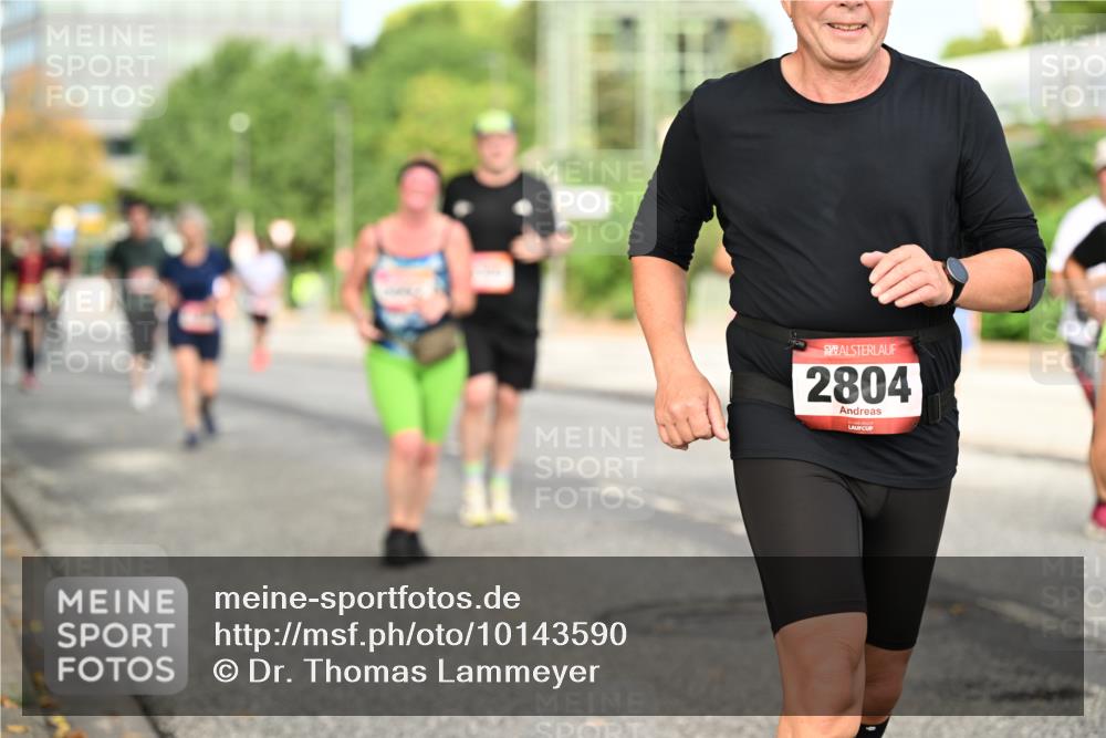 06.09.2026 - CURREX Alsterlauf Dr. Thomas Lammeyer http://msf.ph/oto/10143590 06.09.2026 10:14:21 Laufen 2804 meine-sportfotos.de