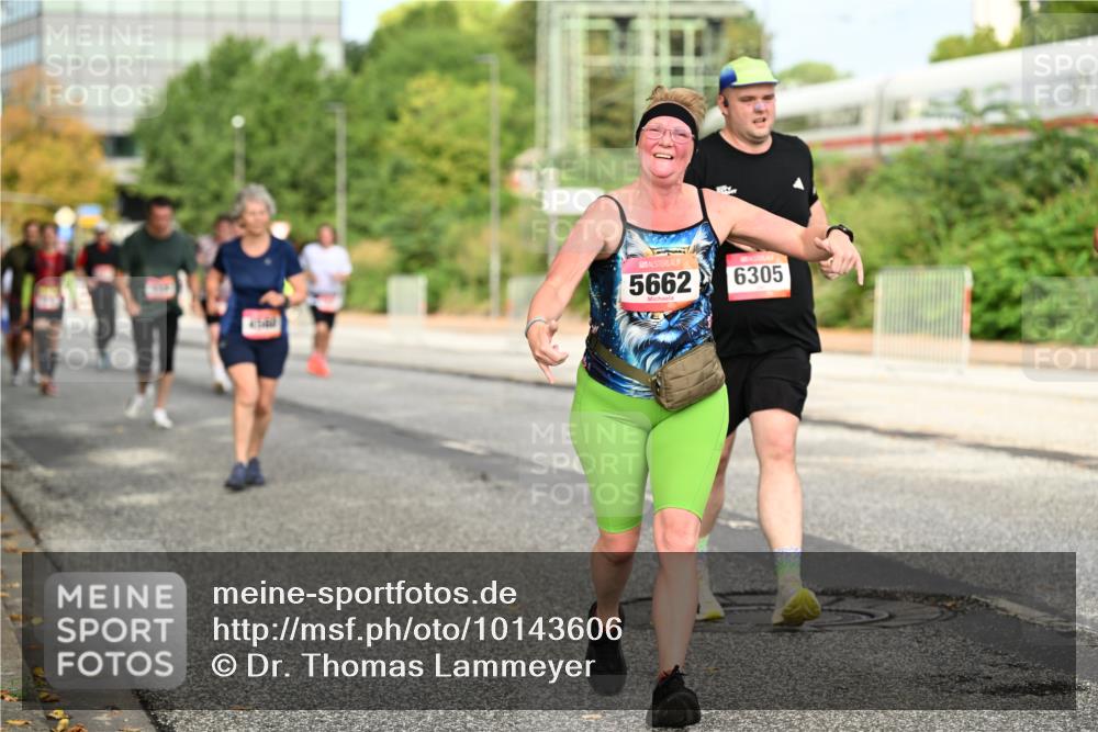 06.09.2026 - CURREX Alsterlauf Dr. Thomas Lammeyer http://msf.ph/oto/10143606 06.09.2026 10:14:23 Laufen 5662, 6305 meine-sportfotos.de