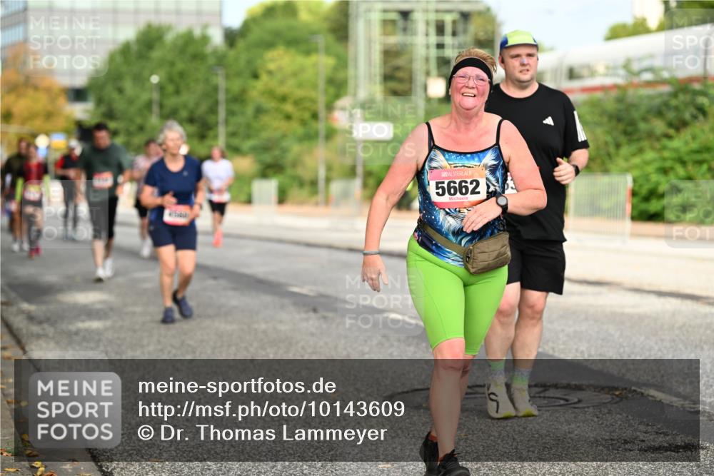06.09.2026 - CURREX Alsterlauf Dr. Thomas Lammeyer http://msf.ph/oto/10143609 06.09.2026 10:14:23 Laufen 5662 meine-sportfotos.de