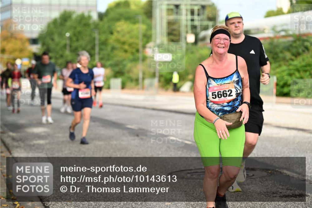 06.09.2026 - CURREX Alsterlauf Dr. Thomas Lammeyer http://msf.ph/oto/10143613 06.09.2026 10:14:23 Laufen 5662 meine-sportfotos.de
