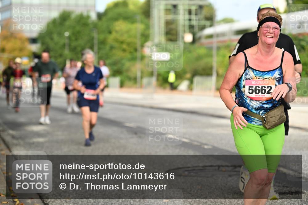 06.09.2026 - CURREX Alsterlauf Dr. Thomas Lammeyer http://msf.ph/oto/10143616 06.09.2026 10:14:23 Laufen 5662 meine-sportfotos.de