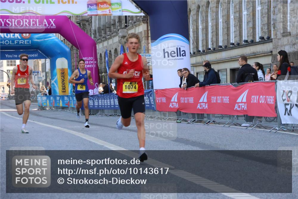 06.09.2026 - CURREX Alsterlauf Strokosch-Dieckow http://msf.ph/oto/10143617 06.09.2026 11:17:56 Ziel 51, 55, 67, 72, 90, 1074 meine-sportfotos.de